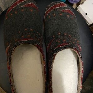 Like new Merrill slides  on the bigger side of 8’s